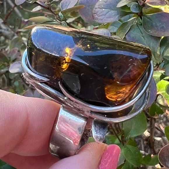 VINTAGE HUGE BALTIC AMBER STATEMENT RING SCANDINAVIAN OR POLISH MADE STERLING